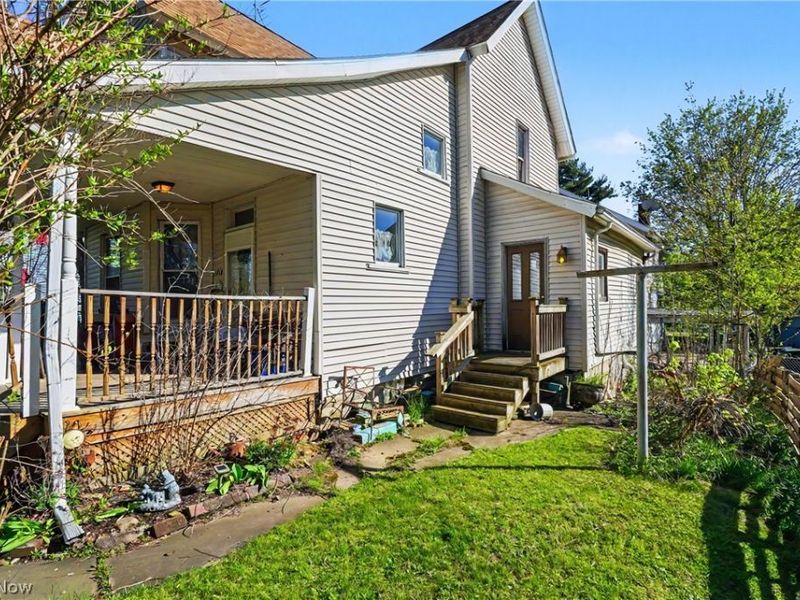 1916 4th Street SE, Canton, OH 44707 Photo 3