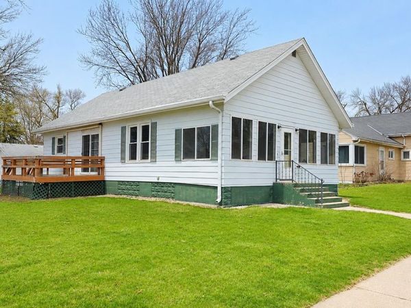 161 S 2nd Avenue W, Hartley, IA 51346