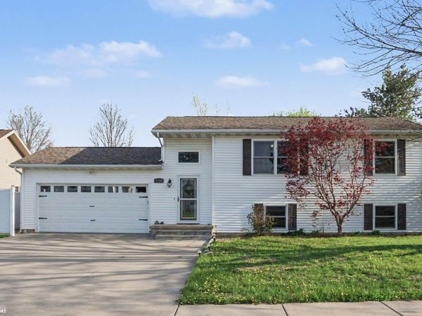 1704 Sioux Street, Burlington, IA 52601