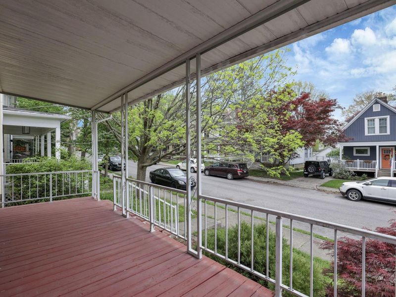 184 E Maynard Avenue, Columbus, OH 43202 Photo 2