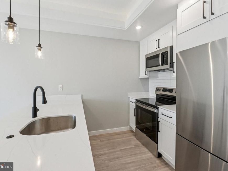 2401 N 2nd Street, Unit F2, Philadelphia, PA 19133 Main Photo