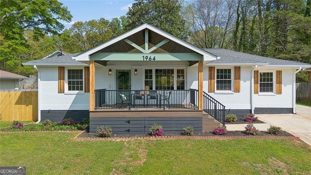 1964 E Lakeside Drive, Decatur, GA 30032 Main Photo