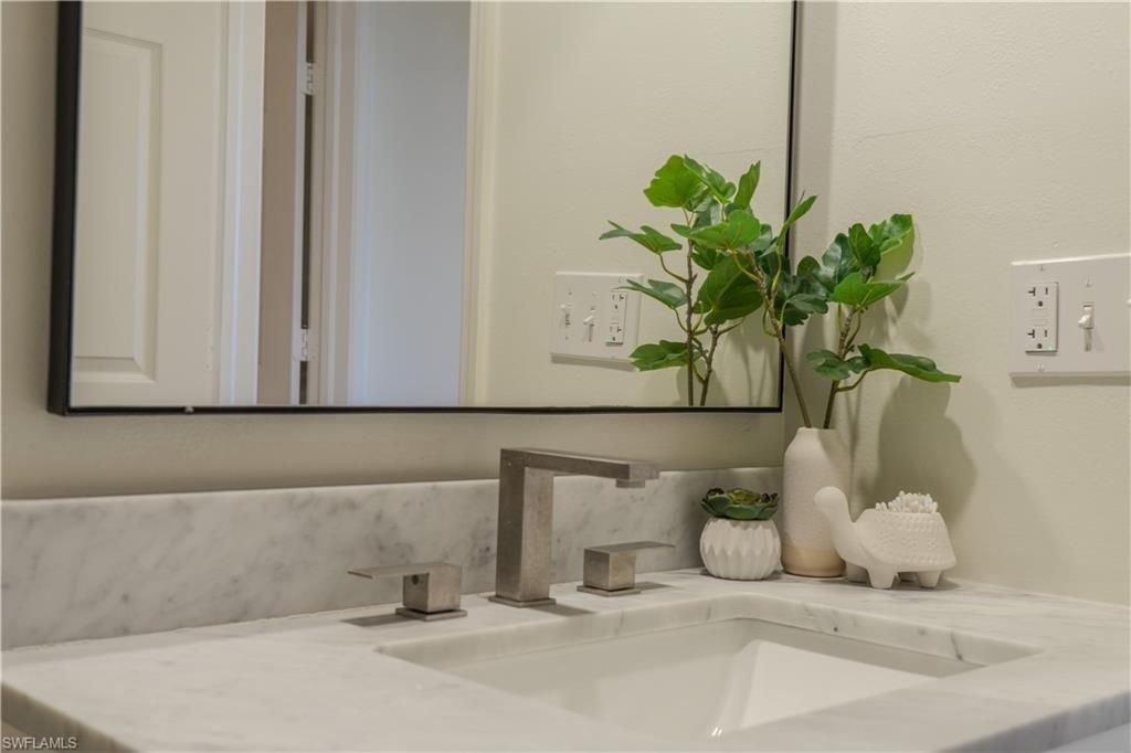 265 Deerwood Cir, Unit 10, Naples, FL 34113 Photo
