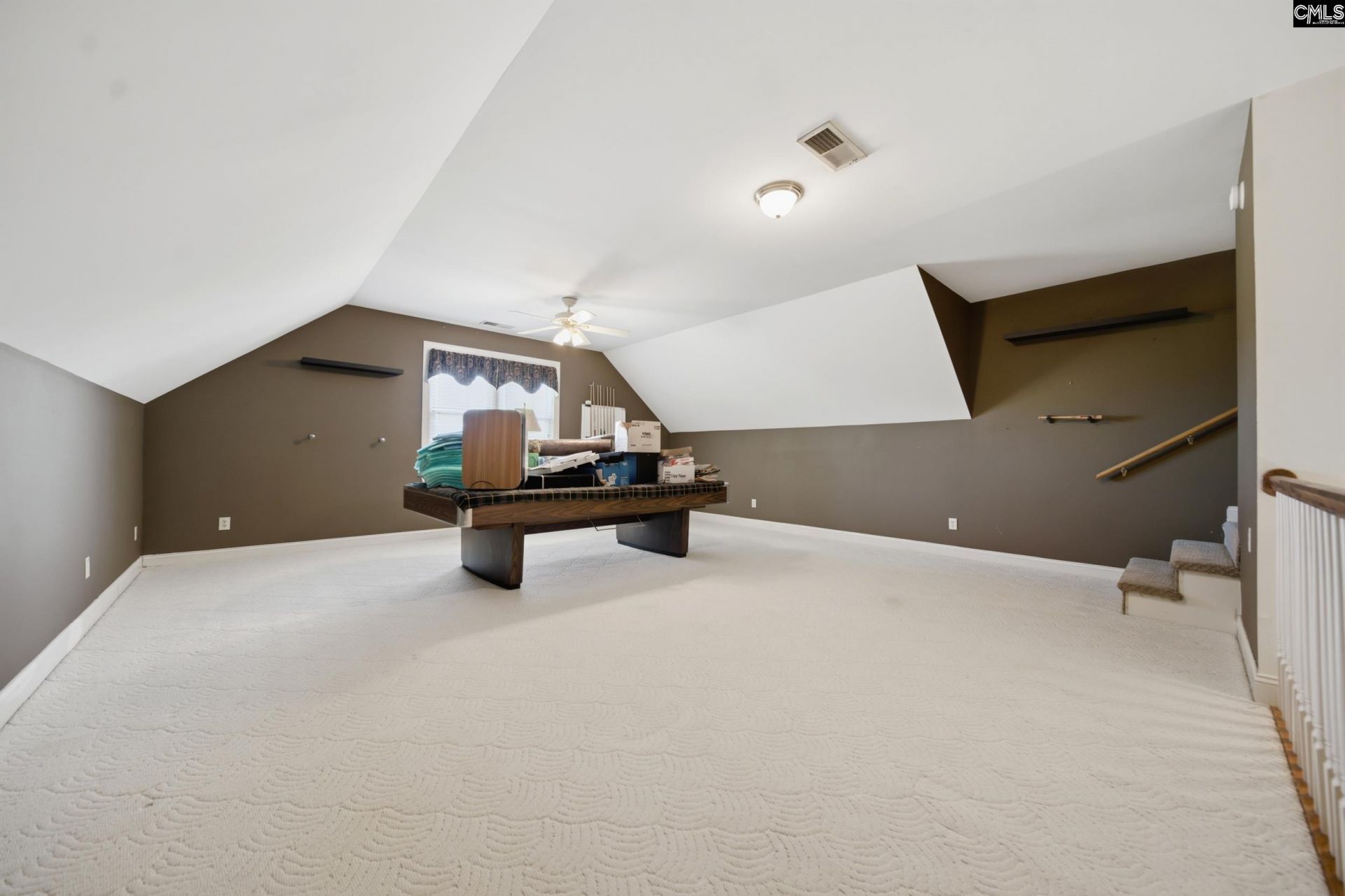 10 Hickory Hall Court  Photo 16