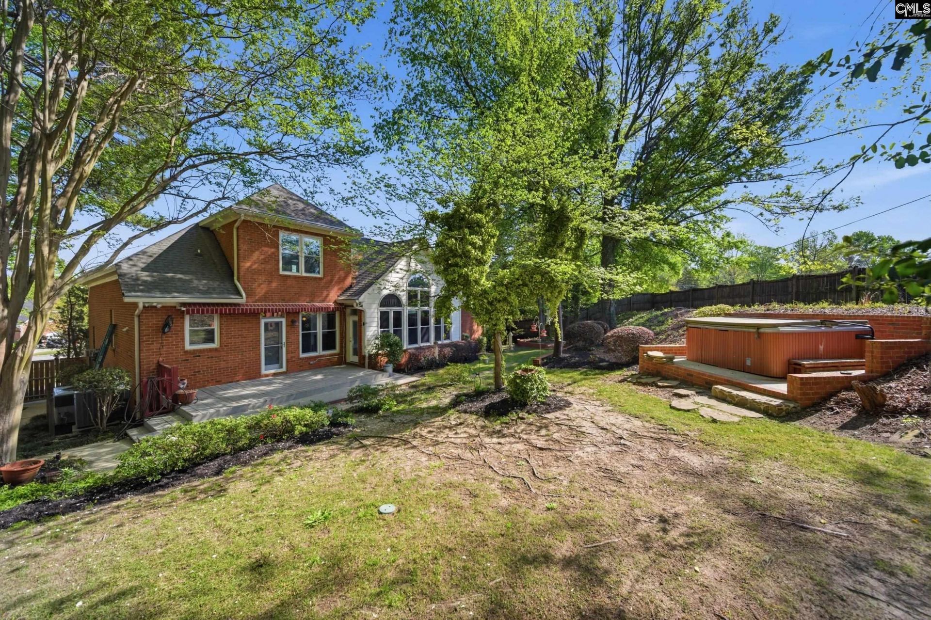 10 Hickory Hall Court  Photo 24