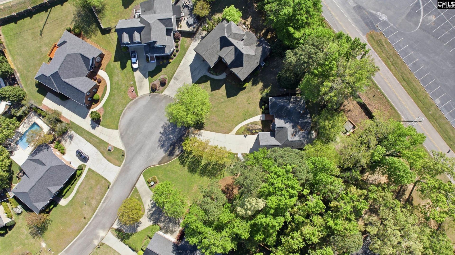 10 Hickory Hall Court  Photo 33