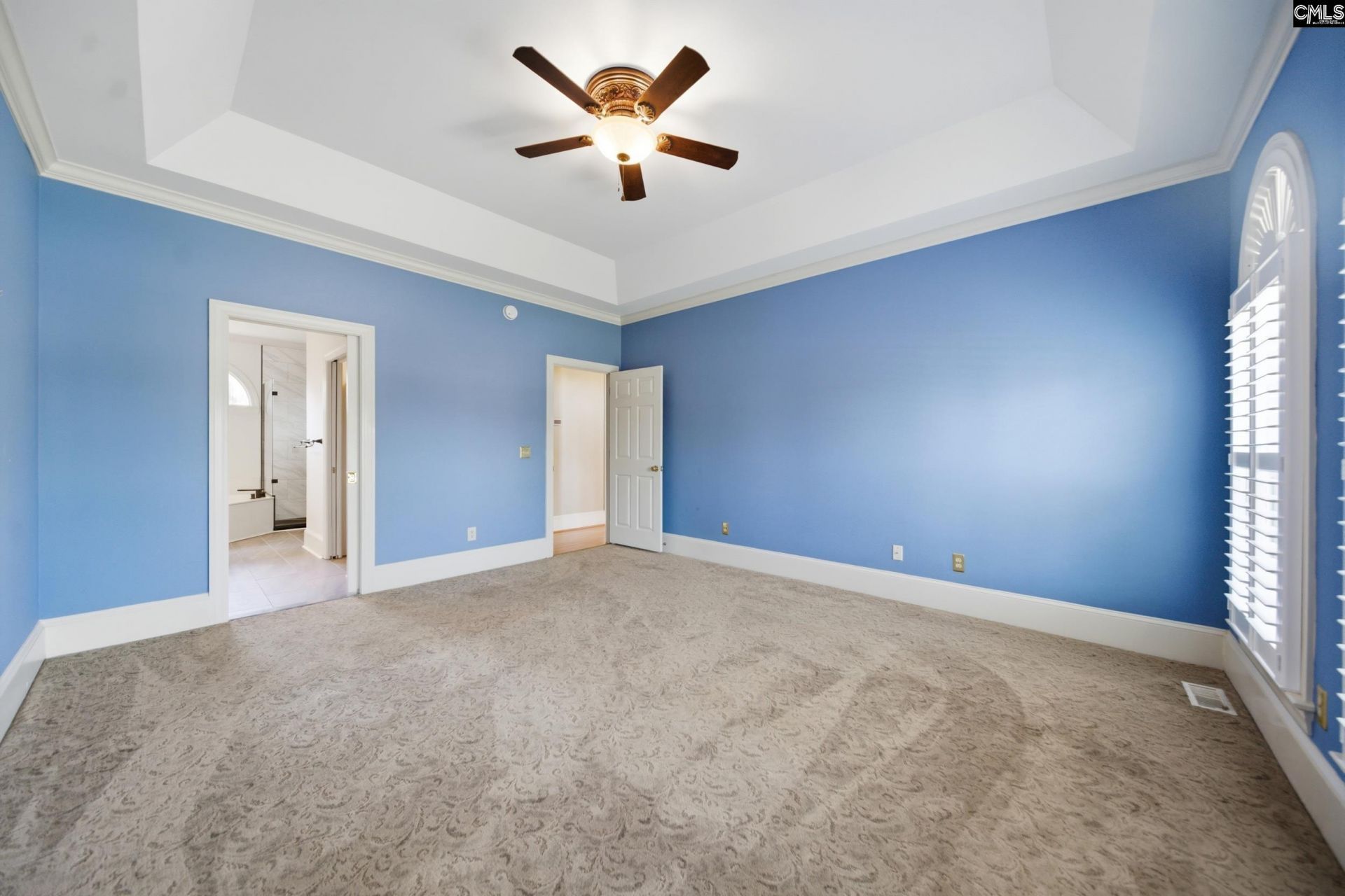 10 Hickory Hall Court  Photo 6