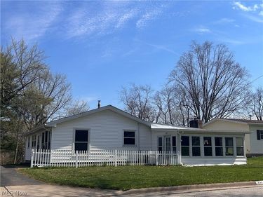 727 Circle Hill Road SE, North Canton, OH 44720