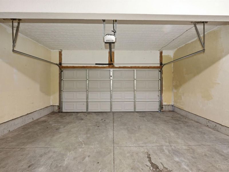 2073 Miles Woods Drive, Springfield Twp., OH 45231 Photo 22