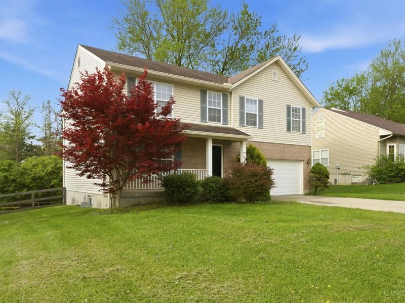 2073 Miles Woods Drive, Springfield Twp., OH 45231 Photo 3