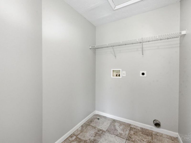 2073 Miles Woods Drive, Springfield Twp., OH 45231 Photo 42