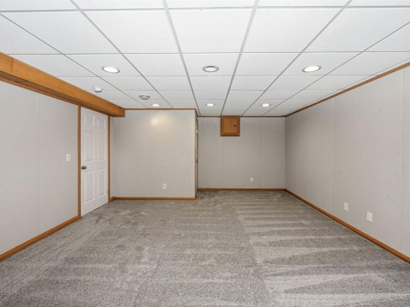 2073 Miles Woods Drive, Springfield Twp., OH 45231 Photo 48