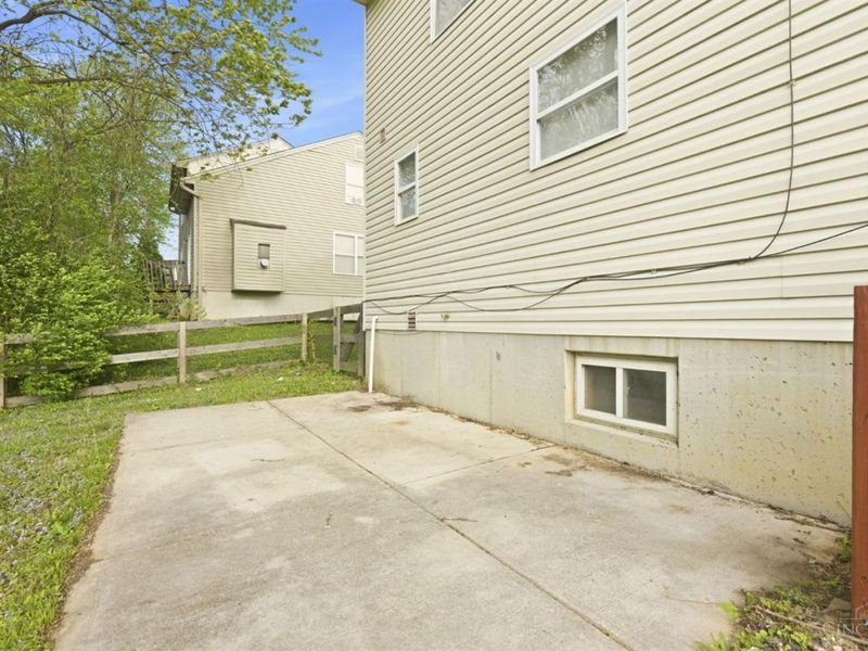 2073 Miles Woods Drive, Springfield Twp., OH 45231 Photo 52