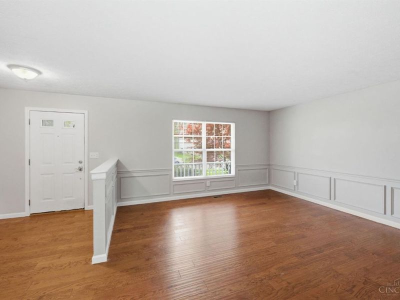 2073 Miles Woods Drive, Springfield Twp., OH 45231 Photo 8