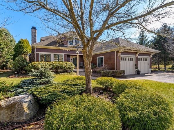 71 Clubhouse Drive, Unit 71, Hingham, MA 02043