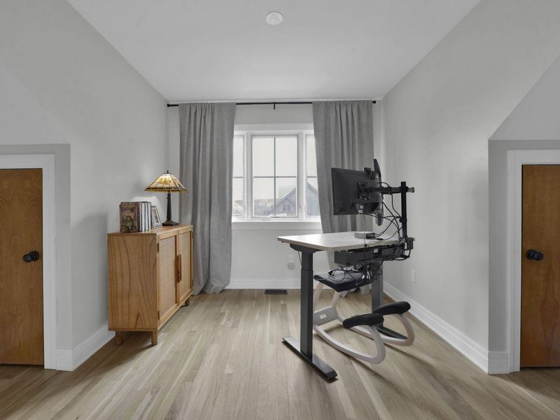 46 E Russell Street, Columbus, OH 43215 Photo 27