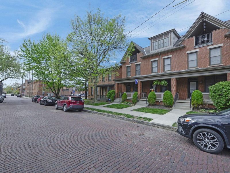 46 E Russell Street, Columbus, OH 43215 Photo 6