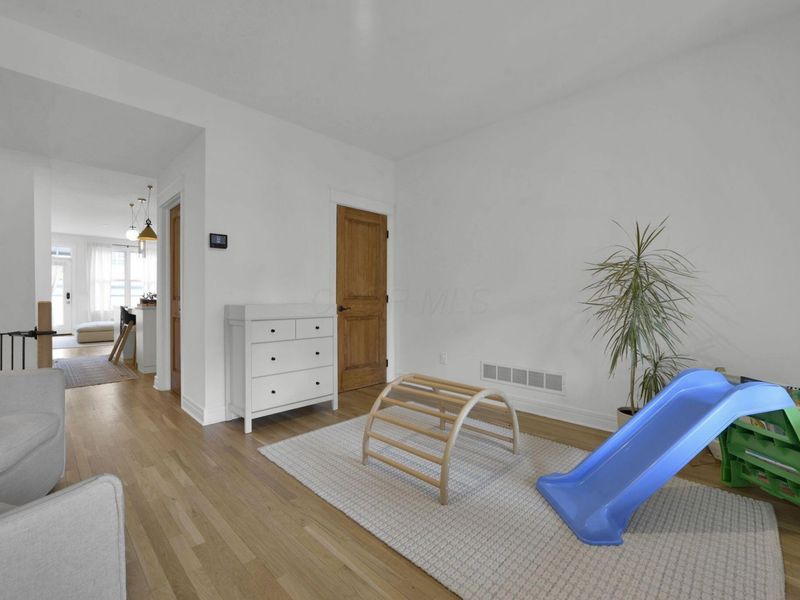 46 E Russell Street, Columbus, OH 43215 Photo 8