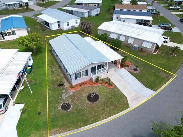 926 Oriole Circle, Barefoot Bay, FL 32976