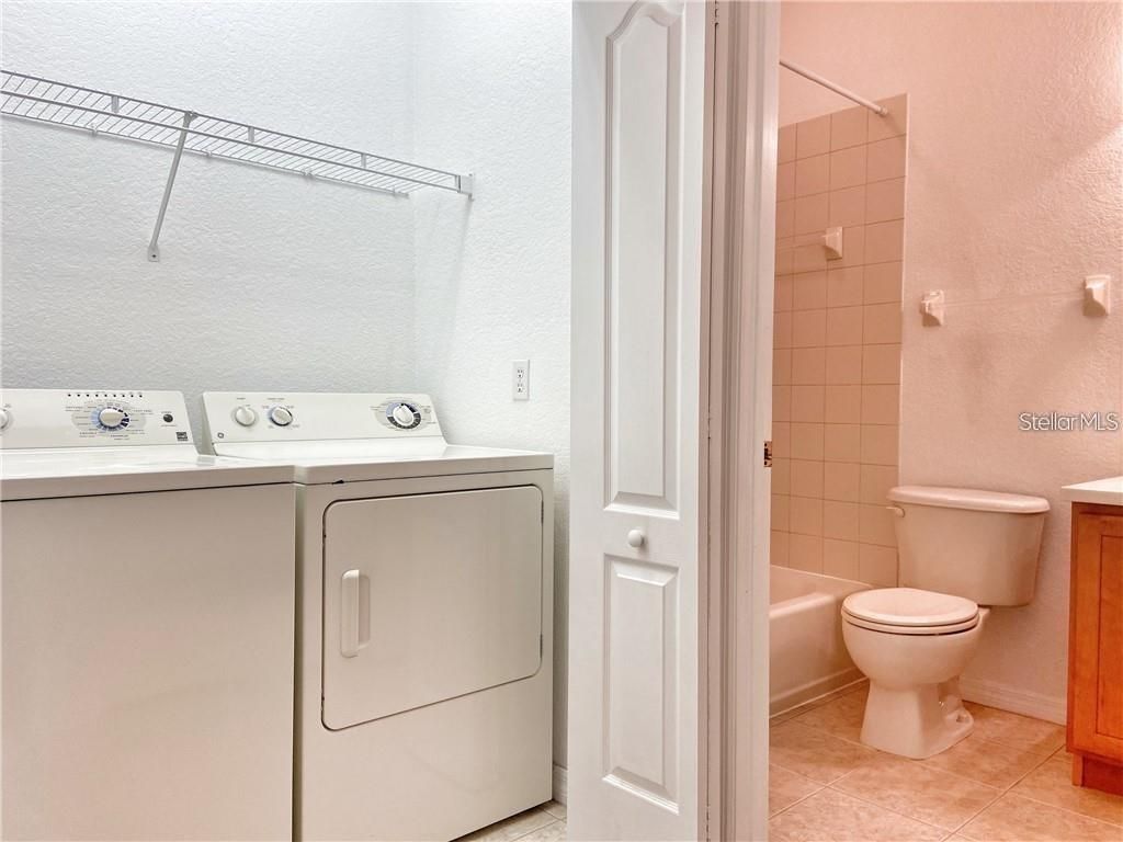 915 Fairwaycove Lane, Unit 208, Bradenton, FL 34212 Photo