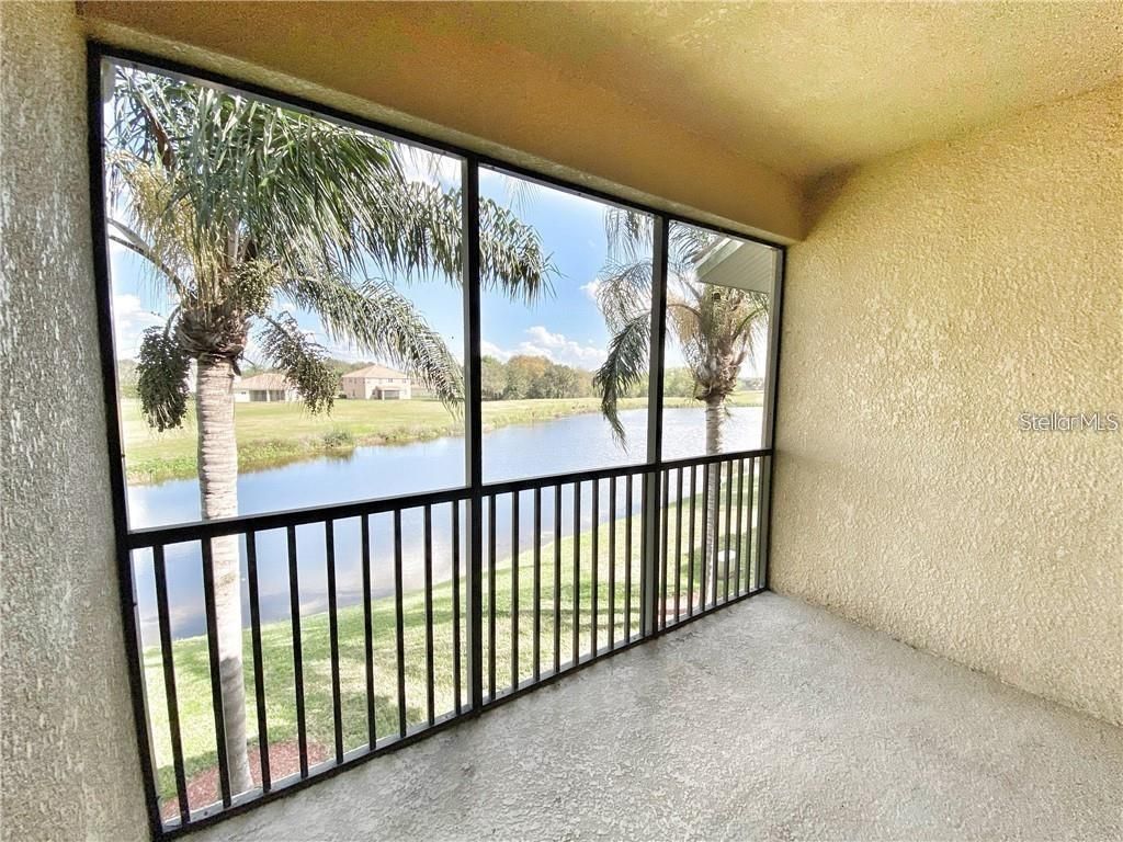 915 Fairwaycove Lane, Unit 208, Bradenton, FL 34212 Photo