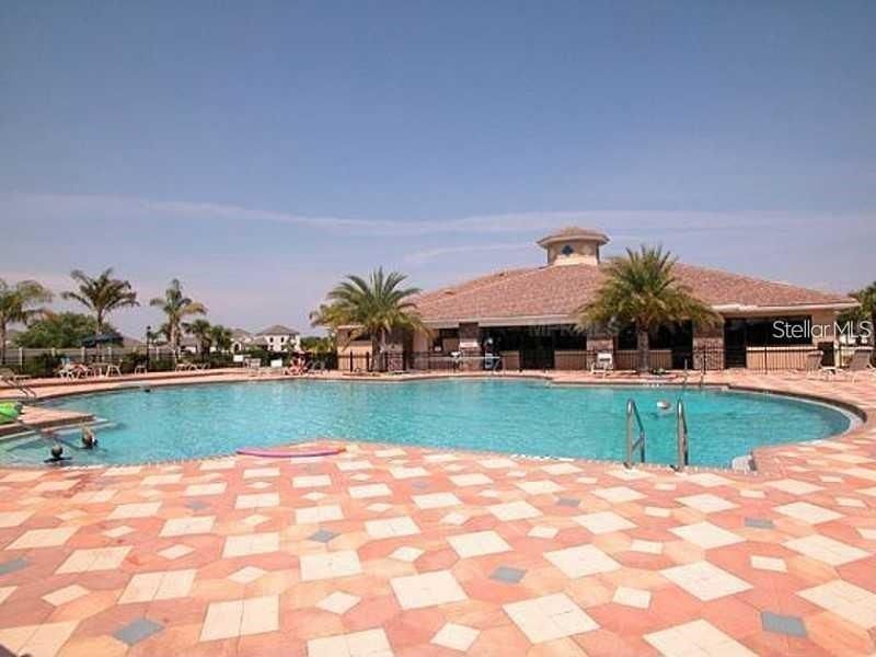 915 Fairwaycove Lane, Unit 208, Bradenton, FL 34212 Photo