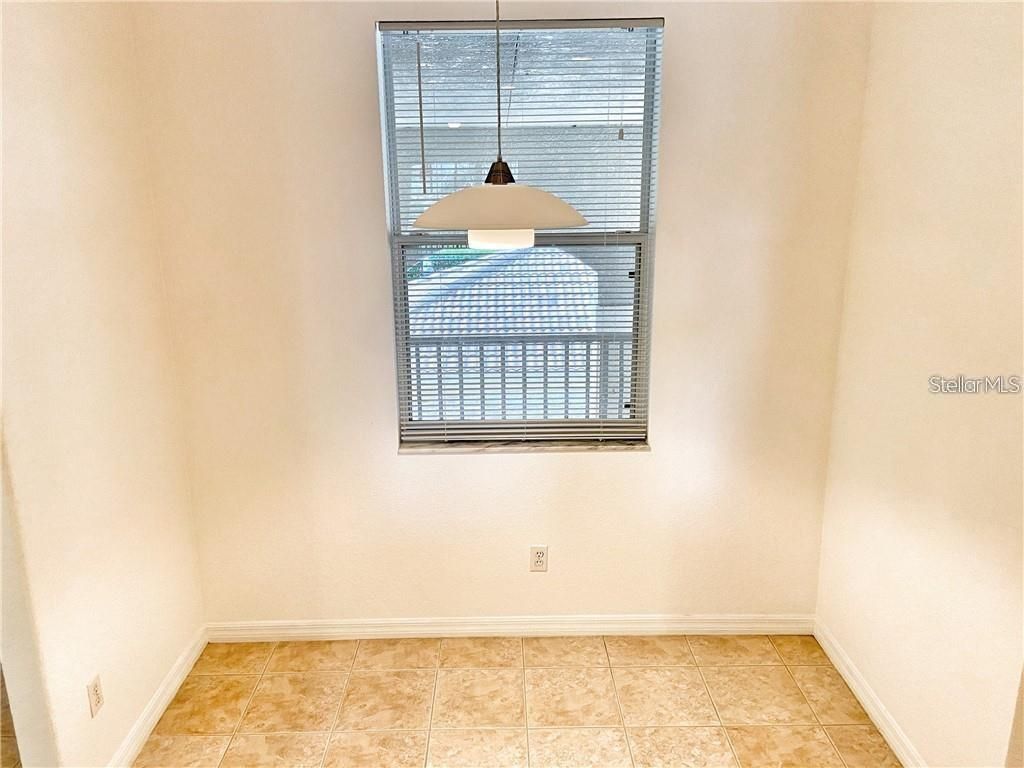 915 Fairwaycove Lane, Unit 208, Bradenton, FL 34212 Photo