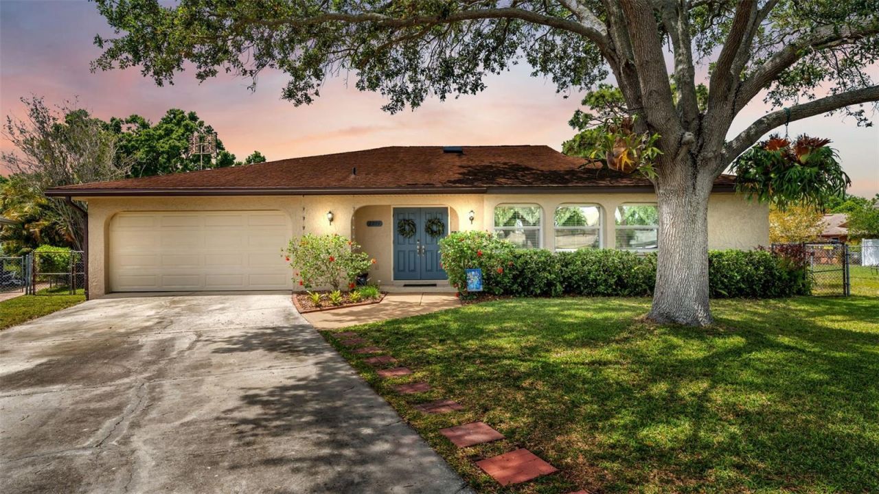 2974 163rd Terrace N, Clearwater, FL 33760 Photo