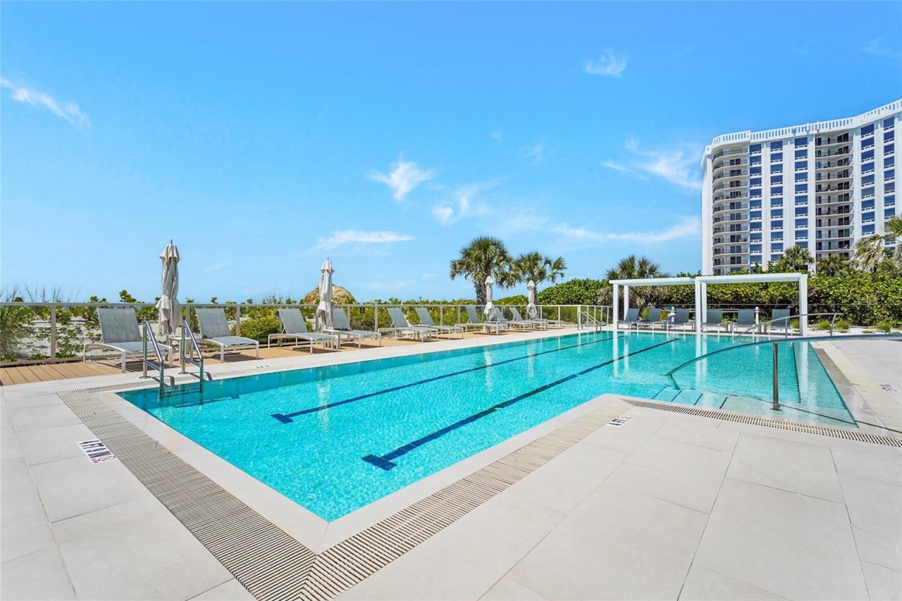 2425 Gulf Of Mexico Drive, Unit 8C, Longboat Key, FL 34228 Photo