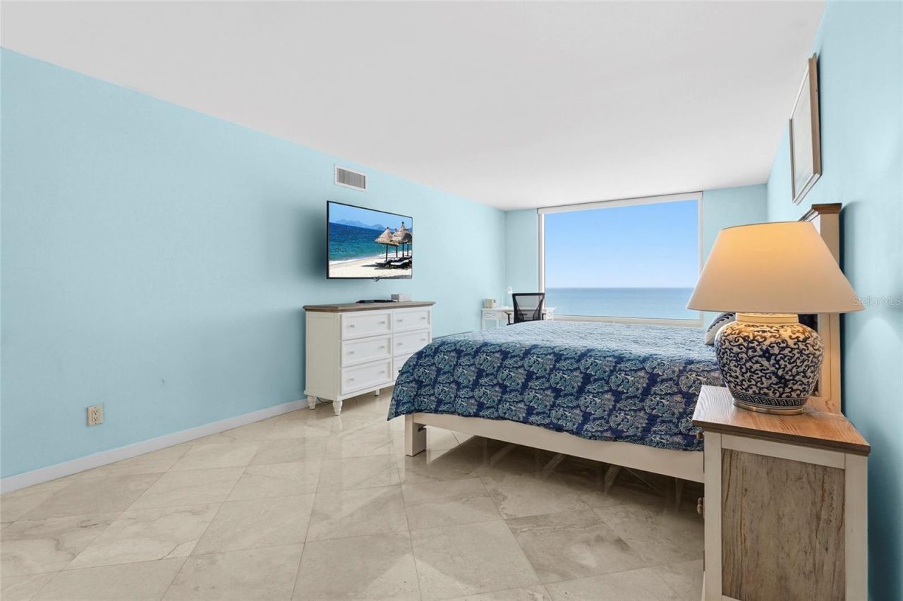 2425 Gulf Of Mexico Drive, Unit 8C, Longboat Key, FL 34228 Photo