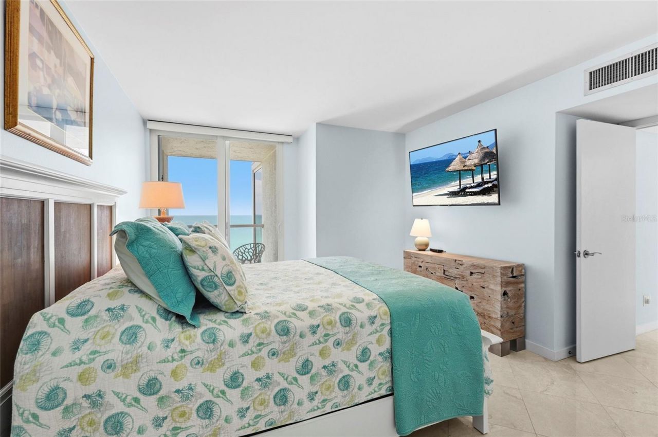 2425 Gulf Of Mexico Drive, Unit 8C, Longboat Key, FL 34228 Photo