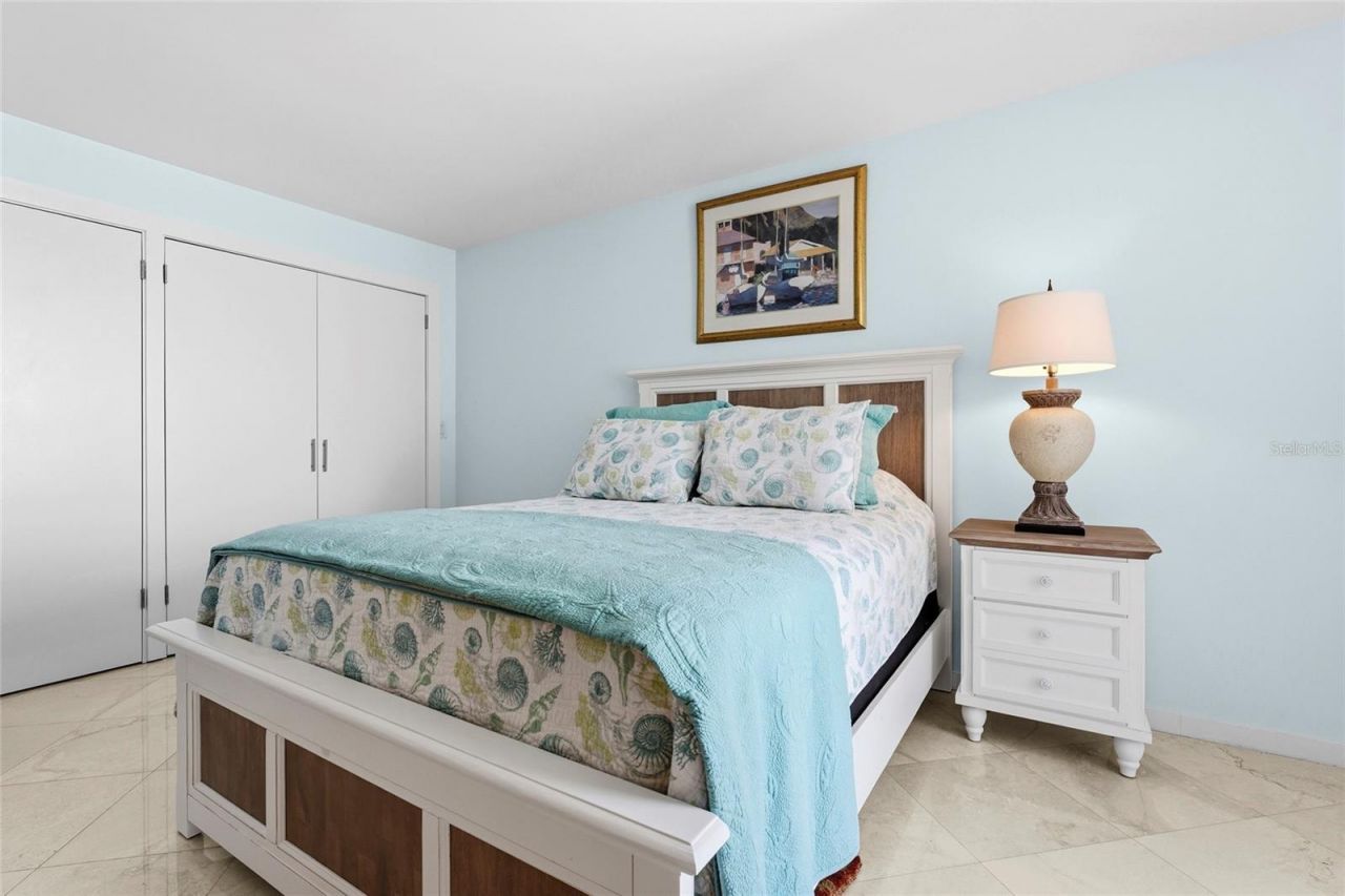 2425 Gulf Of Mexico Drive, Unit 8C, Longboat Key, FL 34228 Photo