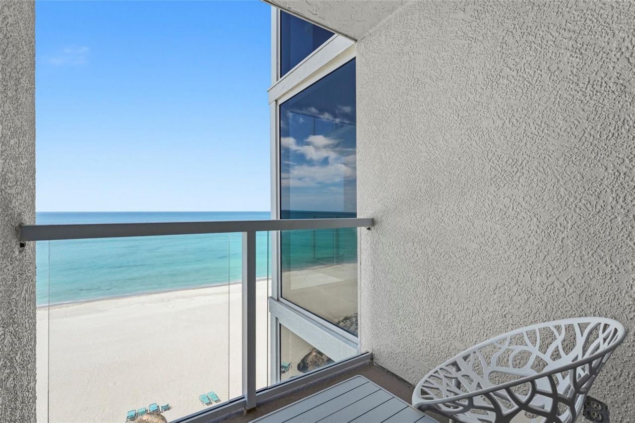 2425 Gulf Of Mexico Drive, Unit 8C, Longboat Key, FL 34228 Photo