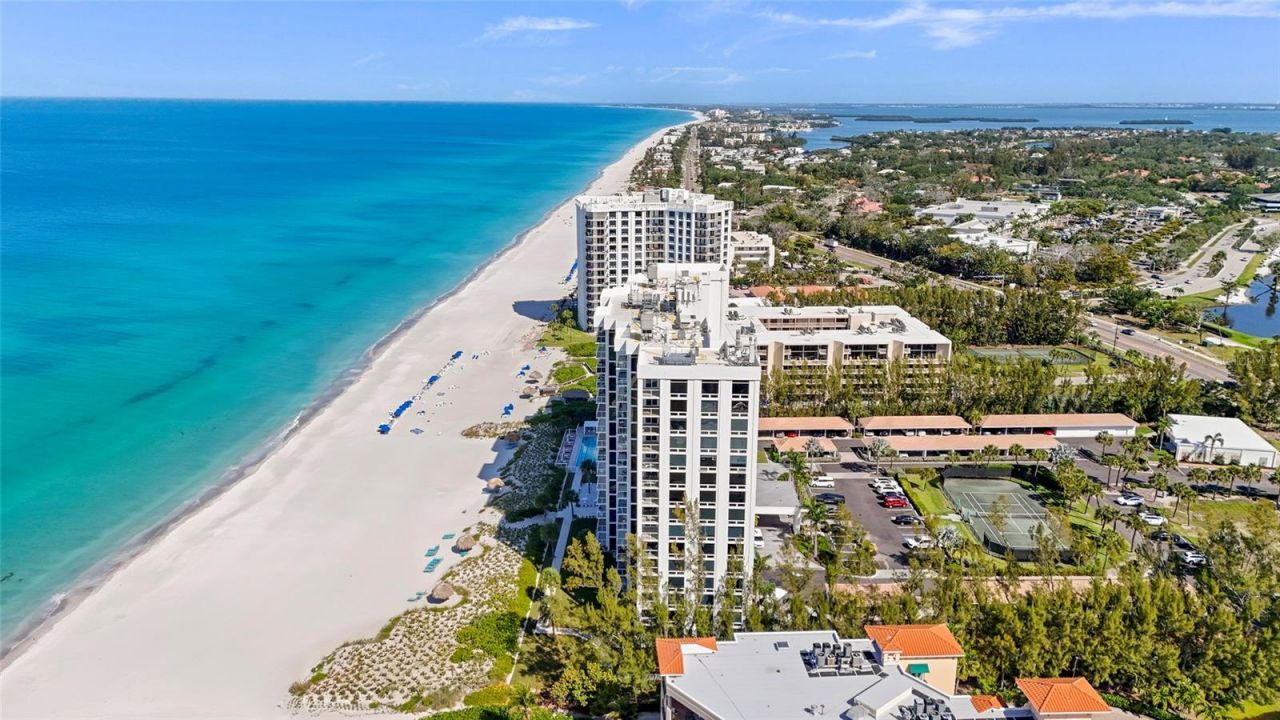2425 Gulf Of Mexico Drive, Unit 8C, Longboat Key, FL 34228 Photo