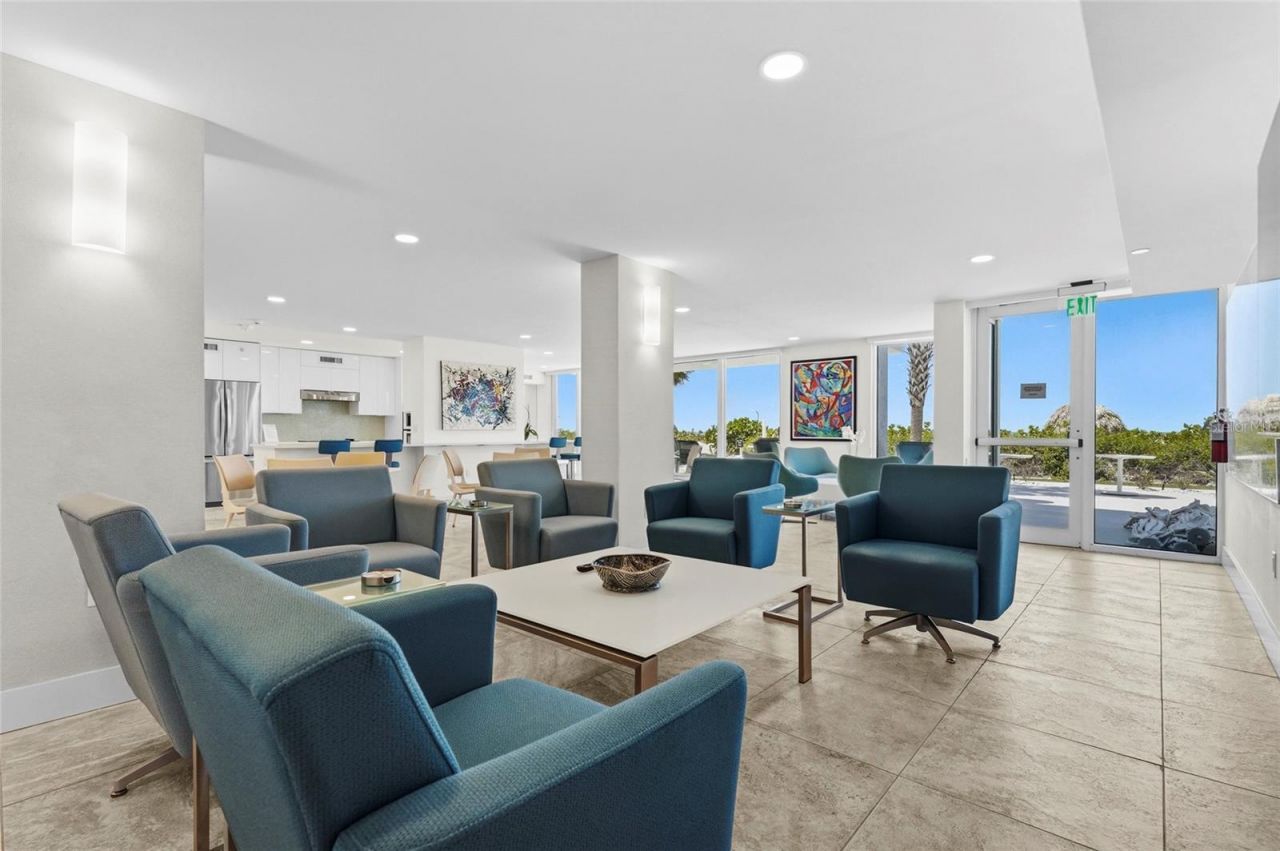 2425 Gulf Of Mexico Drive, Unit 8C, Longboat Key, FL 34228 Photo