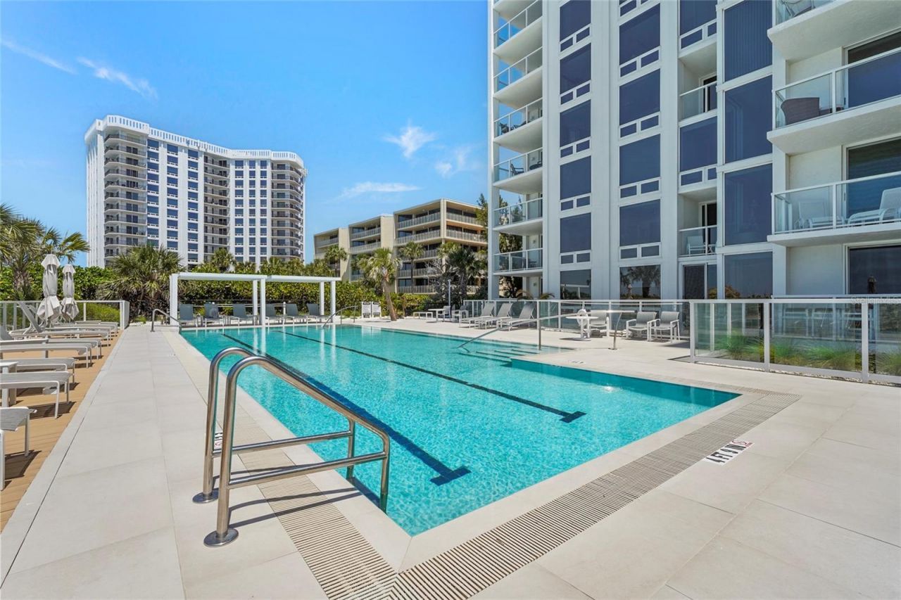 2425 Gulf Of Mexico Drive, Unit 8C, Longboat Key, FL 34228 Photo