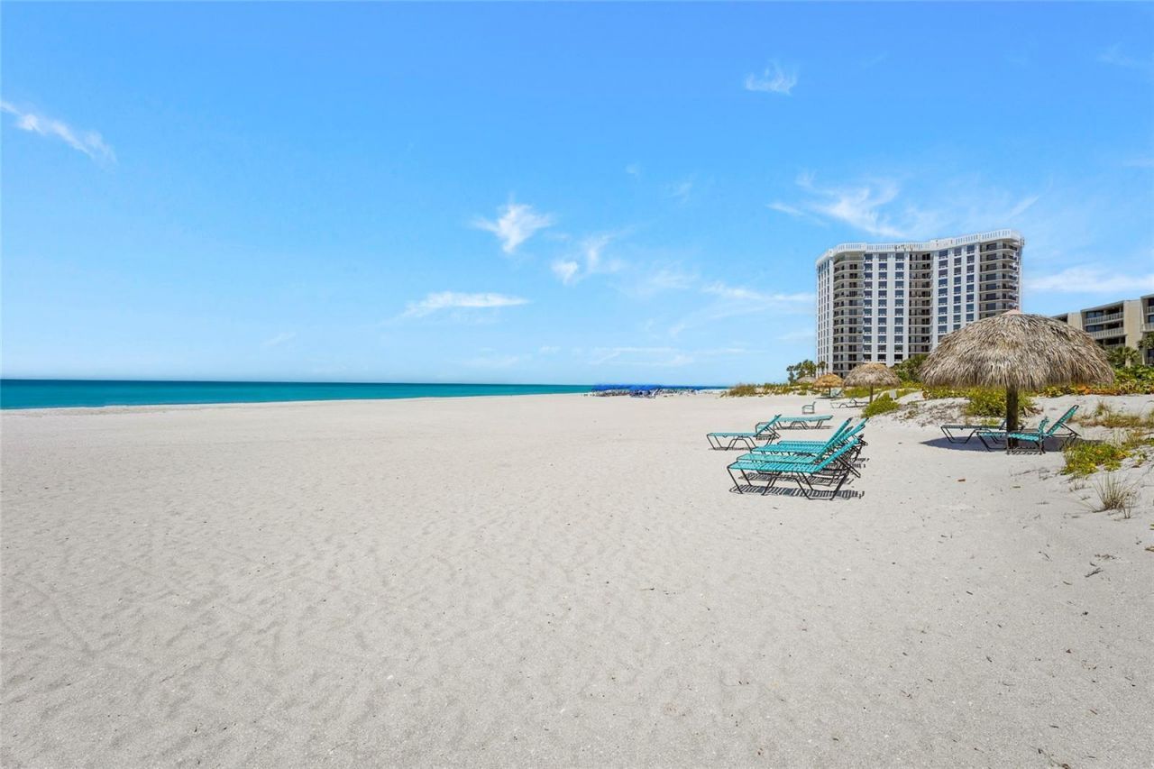 2425 Gulf Of Mexico Drive, Unit 8C, Longboat Key, FL 34228 Photo