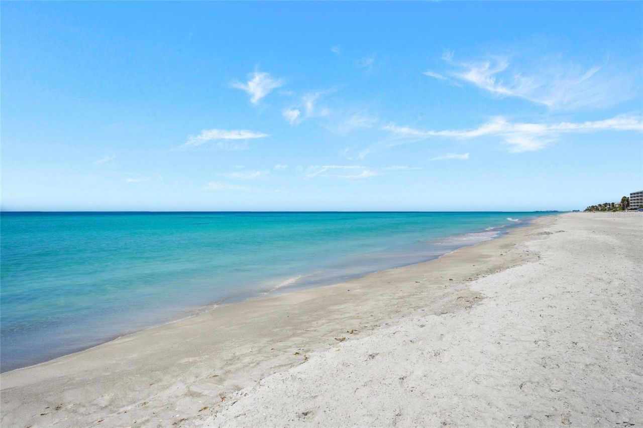 2425 Gulf Of Mexico Drive, Unit 8C, Longboat Key, FL 34228 Photo