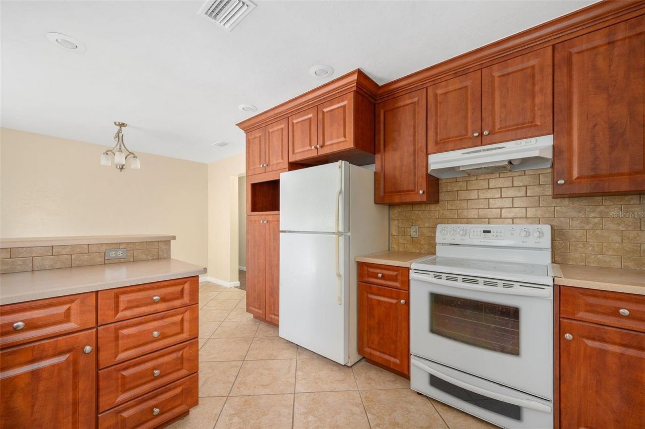 26443 SW 3rd Place, Newberry, FL 32669 Photo