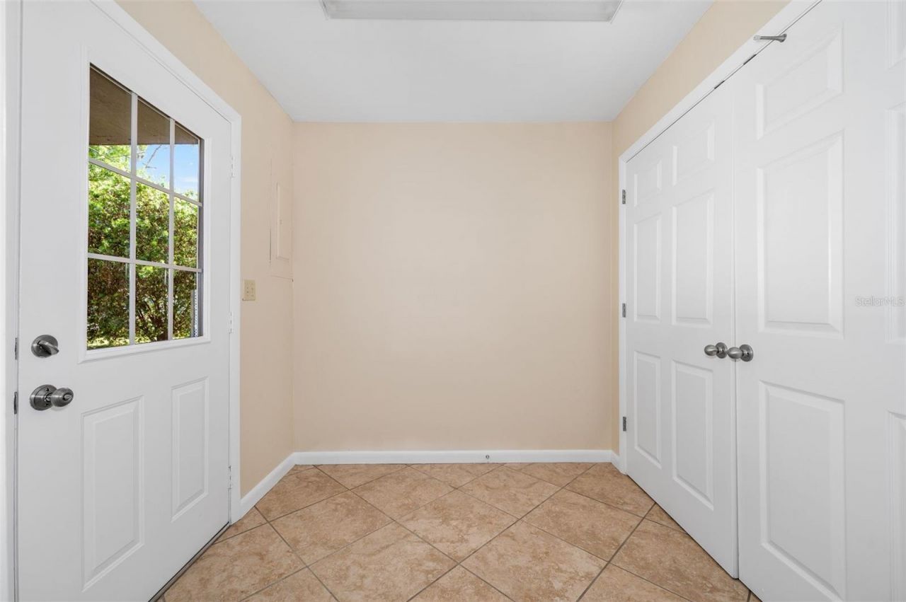 26443 SW 3rd Place, Newberry, FL 32669 Photo