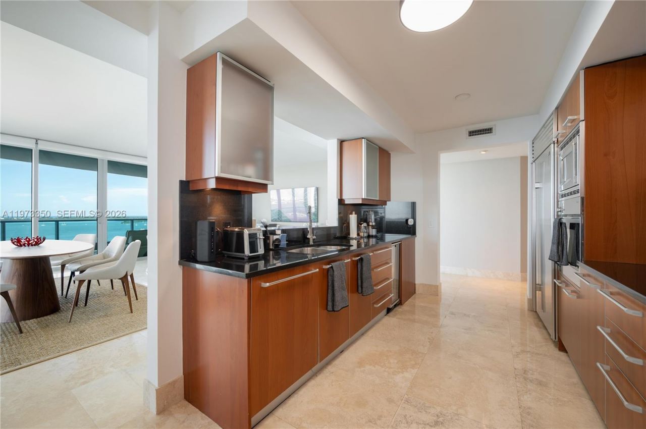 1331 Brickell Bay Dr, Unit 1801, Miami, FL 33131 Photo