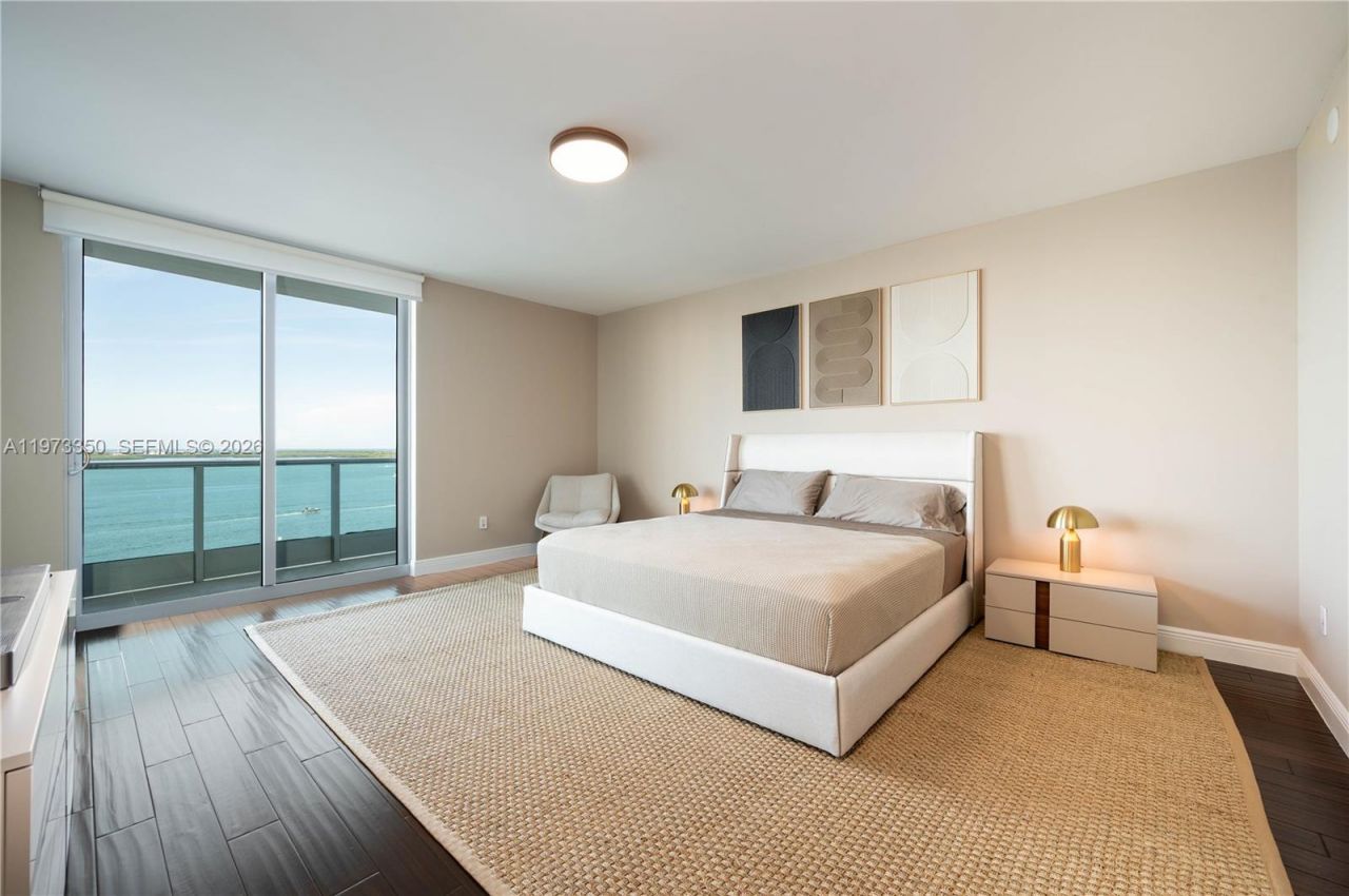 1331 Brickell Bay Dr, Unit 1801, Miami, FL 33131 Photo