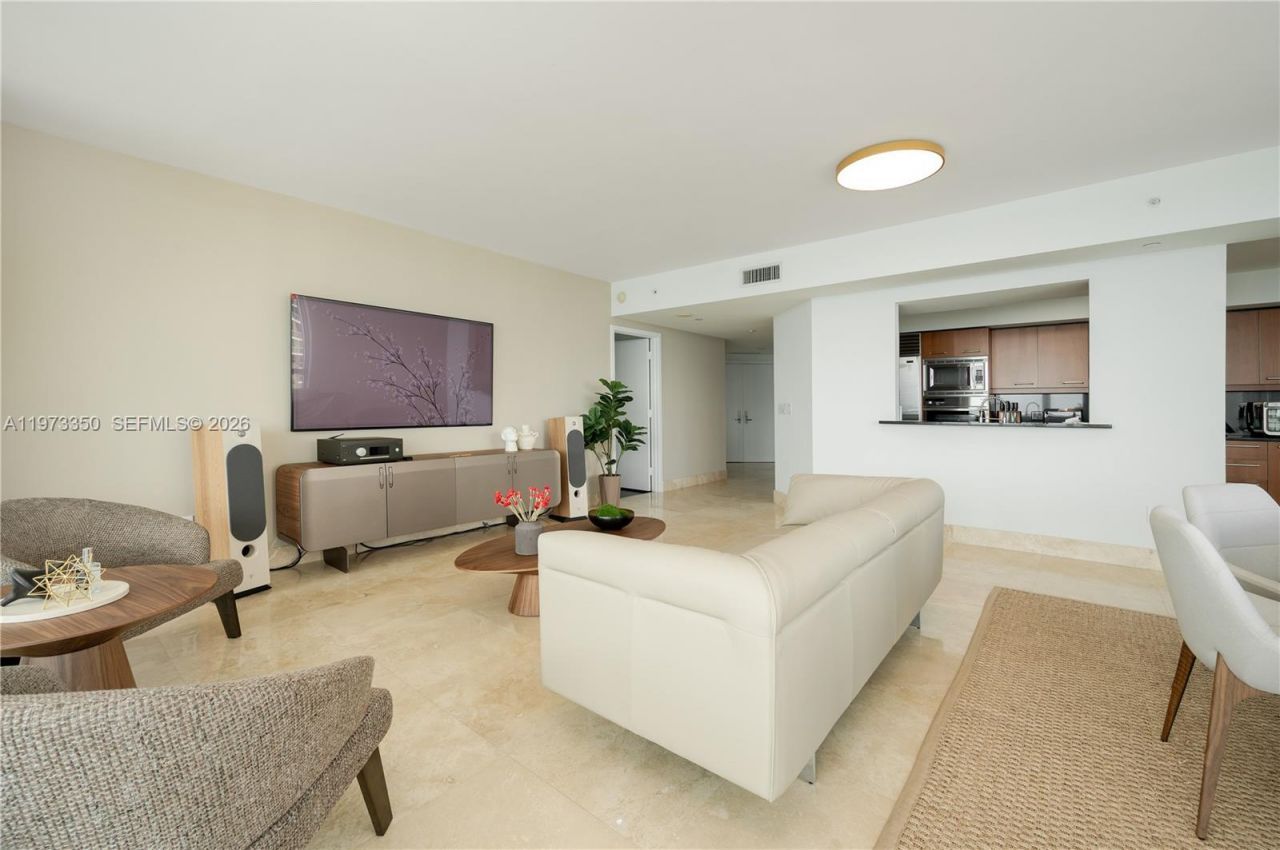 1331 Brickell Bay Dr, Unit 1801, Miami, FL 33131 Photo