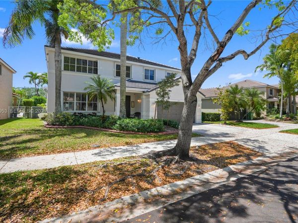 1317 Chenille Cir , Weston, FL 33327