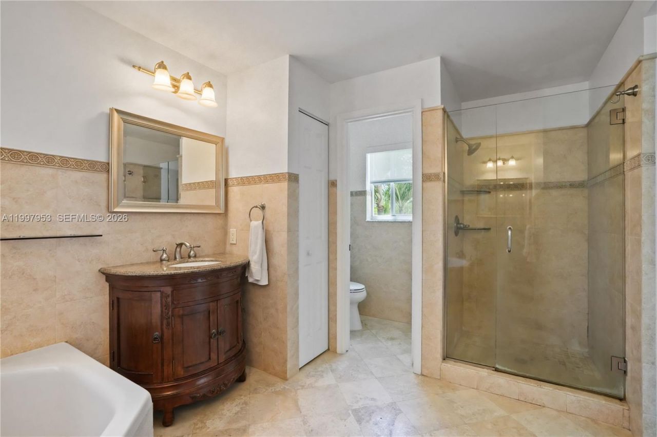 1317 Chenille Cir, Weston, FL 33327 Photo