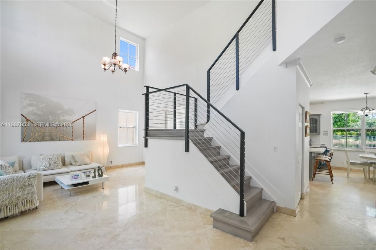 1317 Chenille Cir, Weston, FL 33327 Photo