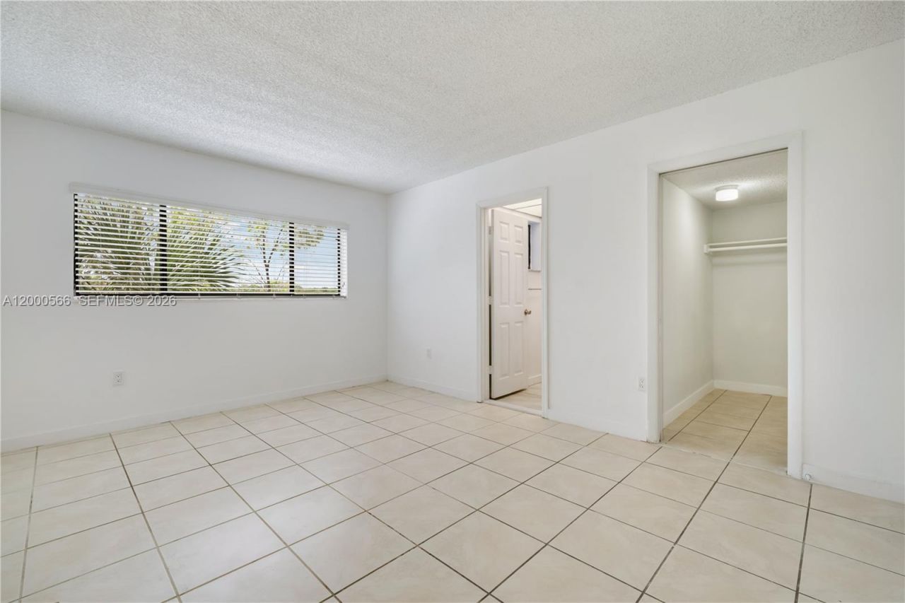 8520 SW 133rd Ave Rd, Unit 323, Miami, FL 33183 Photo