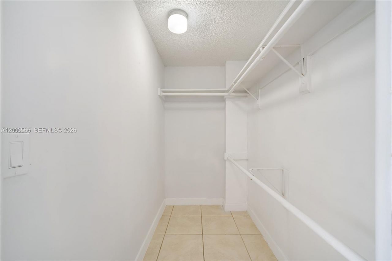 8520 SW 133rd Ave Rd, Unit 323, Miami, FL 33183 Photo