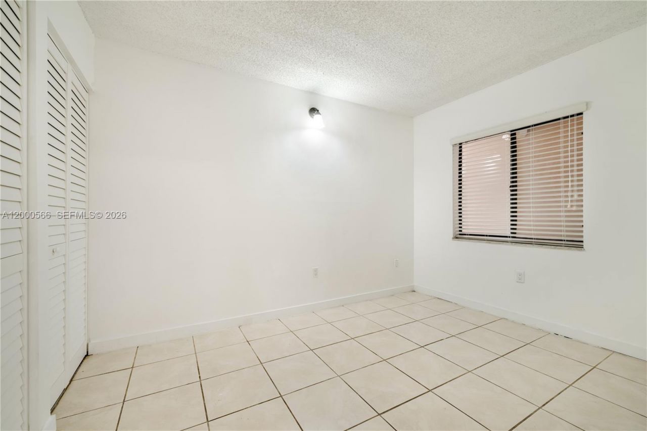 8520 SW 133rd Ave Rd, Unit 323, Miami, FL 33183 Photo