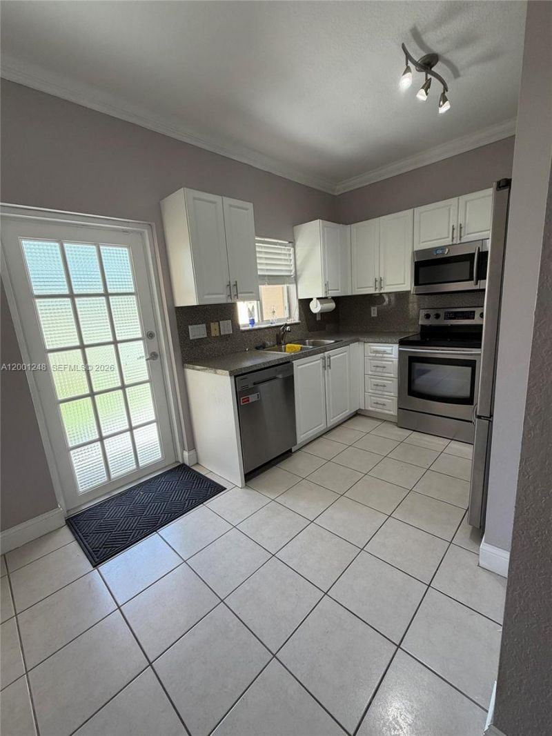 11362 NW 34th Pl, Sunrise, FL 33323 Photo